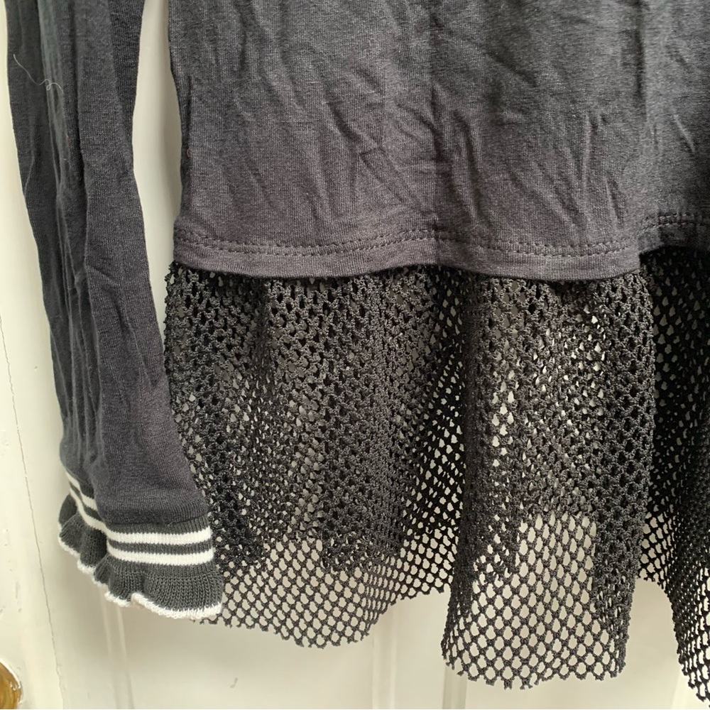 HIPPIE CHIC USA NEW WITH TAGS BLACK LONG SLEEVE SPORTY KNIT TOP WITH MESH SIZE L - Picture 3 of 7